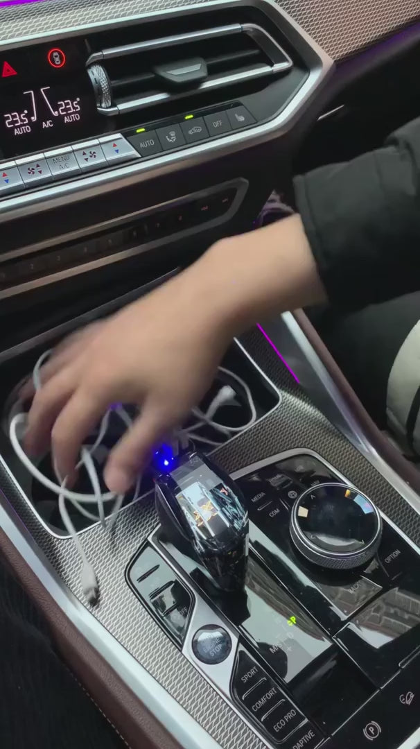 4-in-1 Retractable Car Charger For Android and iPhone 📱